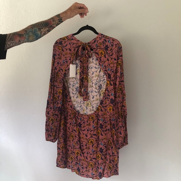 For love and lemons backless floral dress - Picture 5 of 6